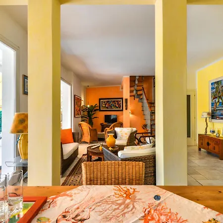 וילה Tosca By Interhome *